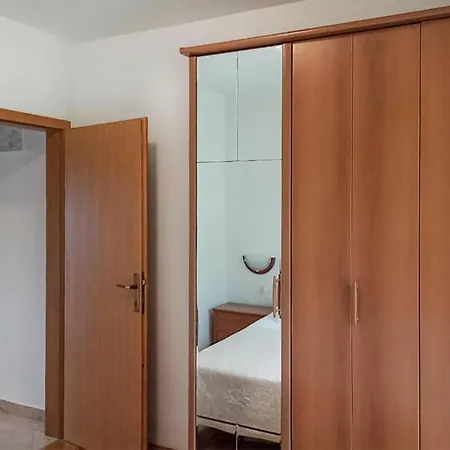 Beautiful In Krk With Kitchen Apartment *